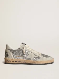 Shop Golden Goose Ball Star de glitter prateado com inserções de suede cor gelo Cabedal de glitter prateado