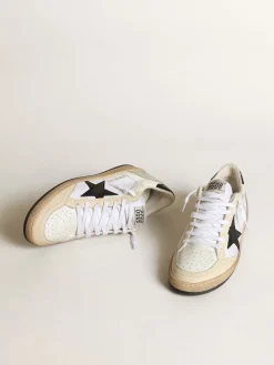 New Golden Goose Ball Star feminino de lona e couro brancos com estrela preta Cabedal de lona branca