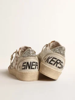 Flash Sale Golden Goose Ball Star LTD com estrela de suede e talão de glitter platinado Cabedal de couro branco brilhante com efeito desgastado