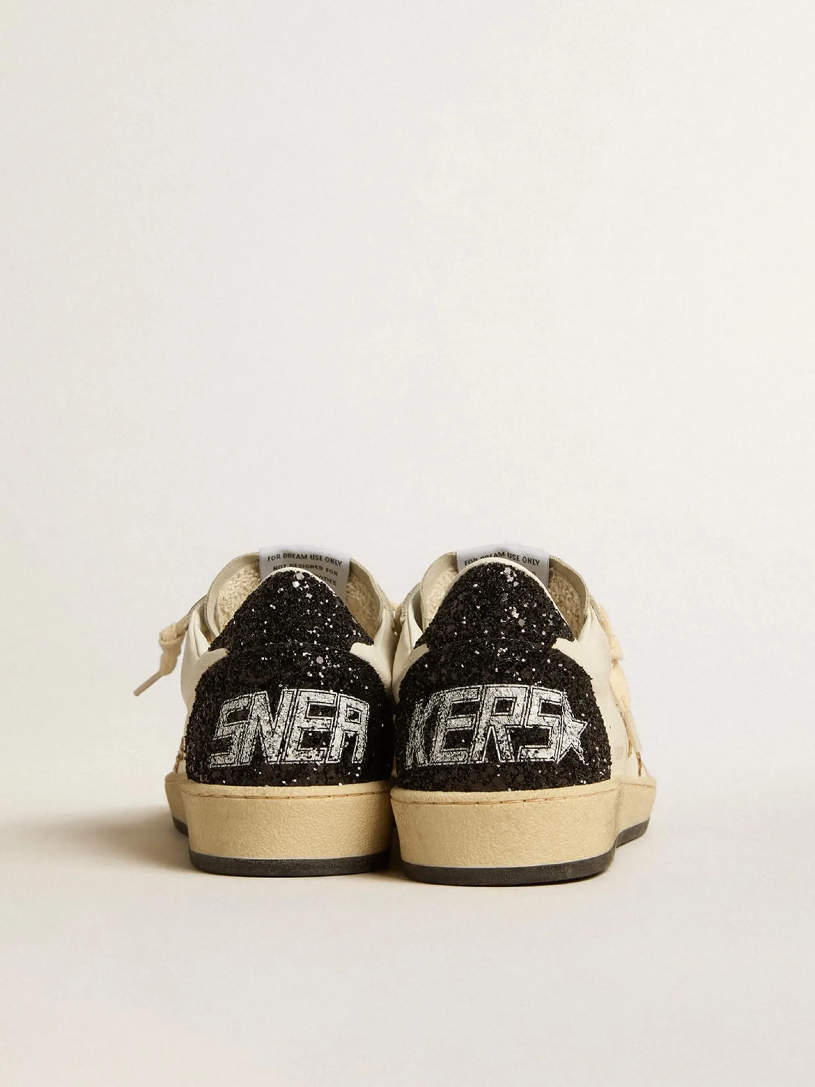 Sale Golden Goose Ball Star LTD de napa e suede com estrela de glitter e talão preto Cabedal de napa branca
