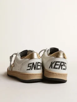 Outlet Golden Goose Ball Star Young com estrela e talão de couro metálico dourado Cabedal de napa branca