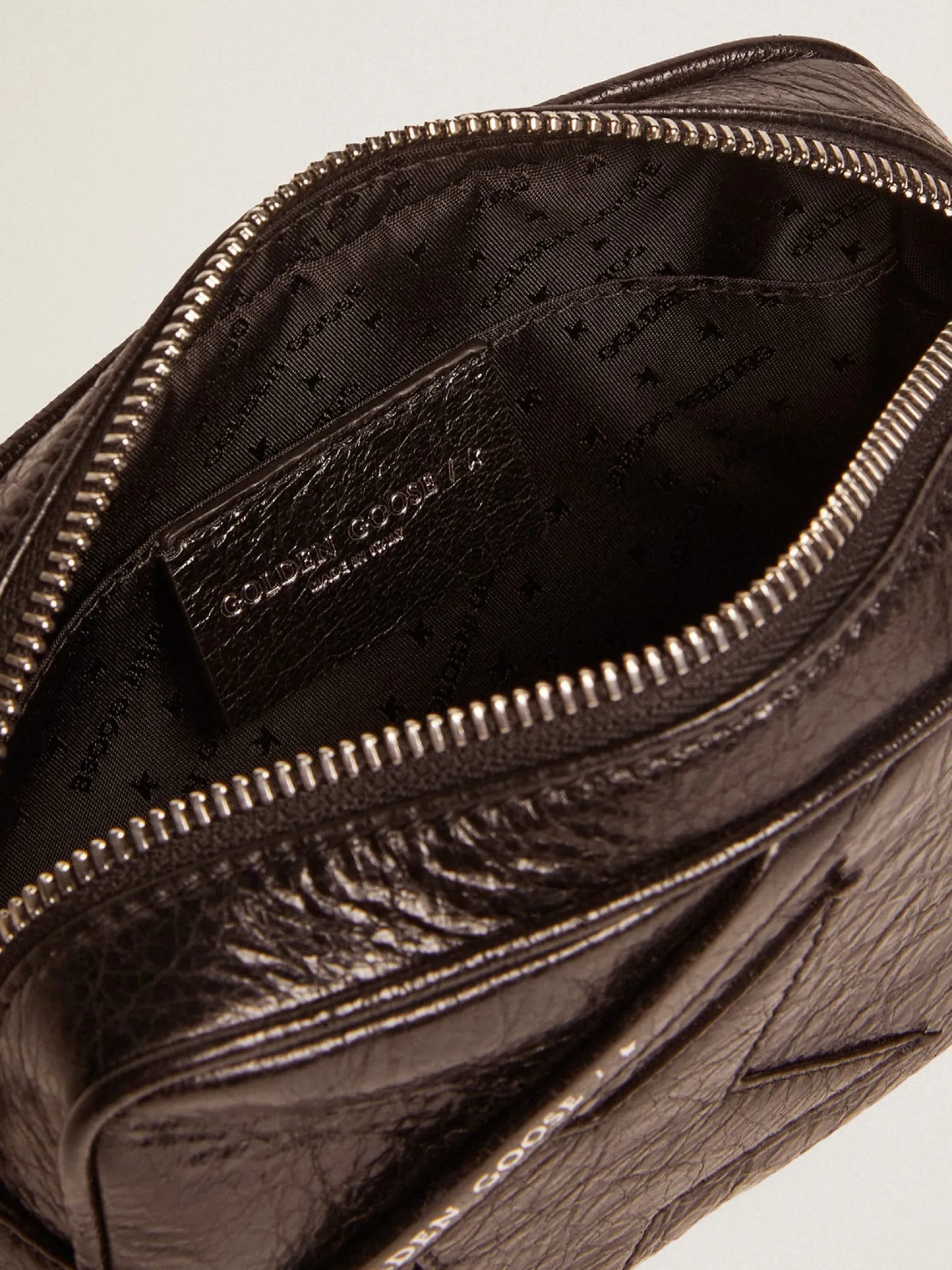 Cheap Golden Goose Bolsa Mini Star feminina de couro brilhante preto com estrela tom sobre tom Cor: preto
