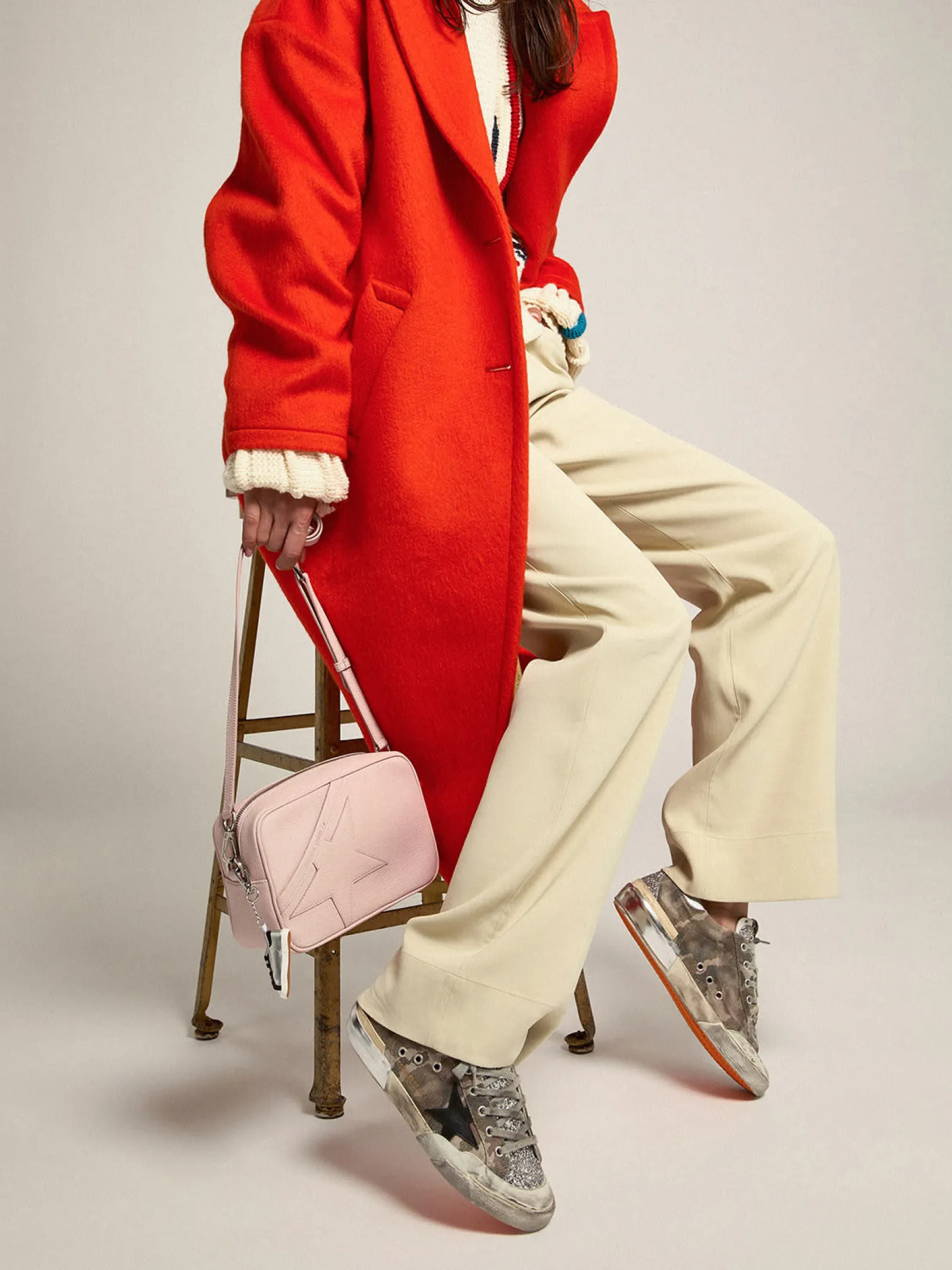 Outlet Golden Goose Bolsa Star de couro martelado na cor rosa quartzo e estrela tom sobre tom Cor: rosa quartzo