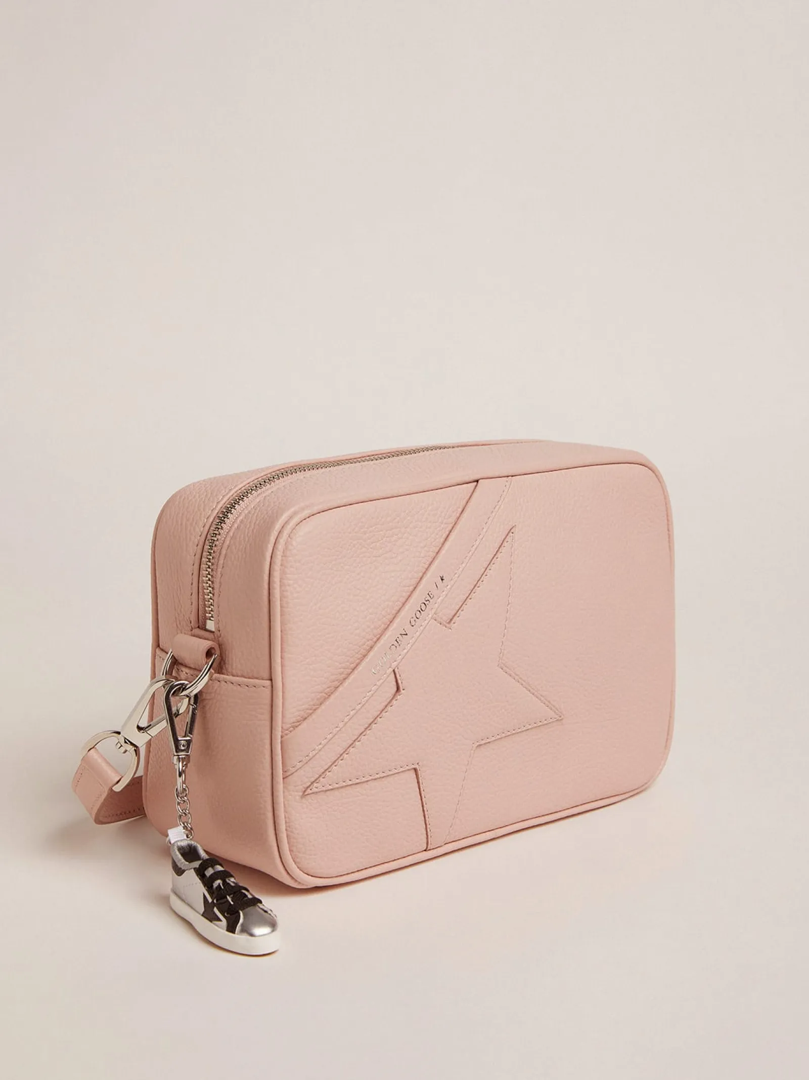 Outlet Golden Goose Bolsa Star de couro martelado na cor rosa quartzo e estrela tom sobre tom Cor: rosa quartzo