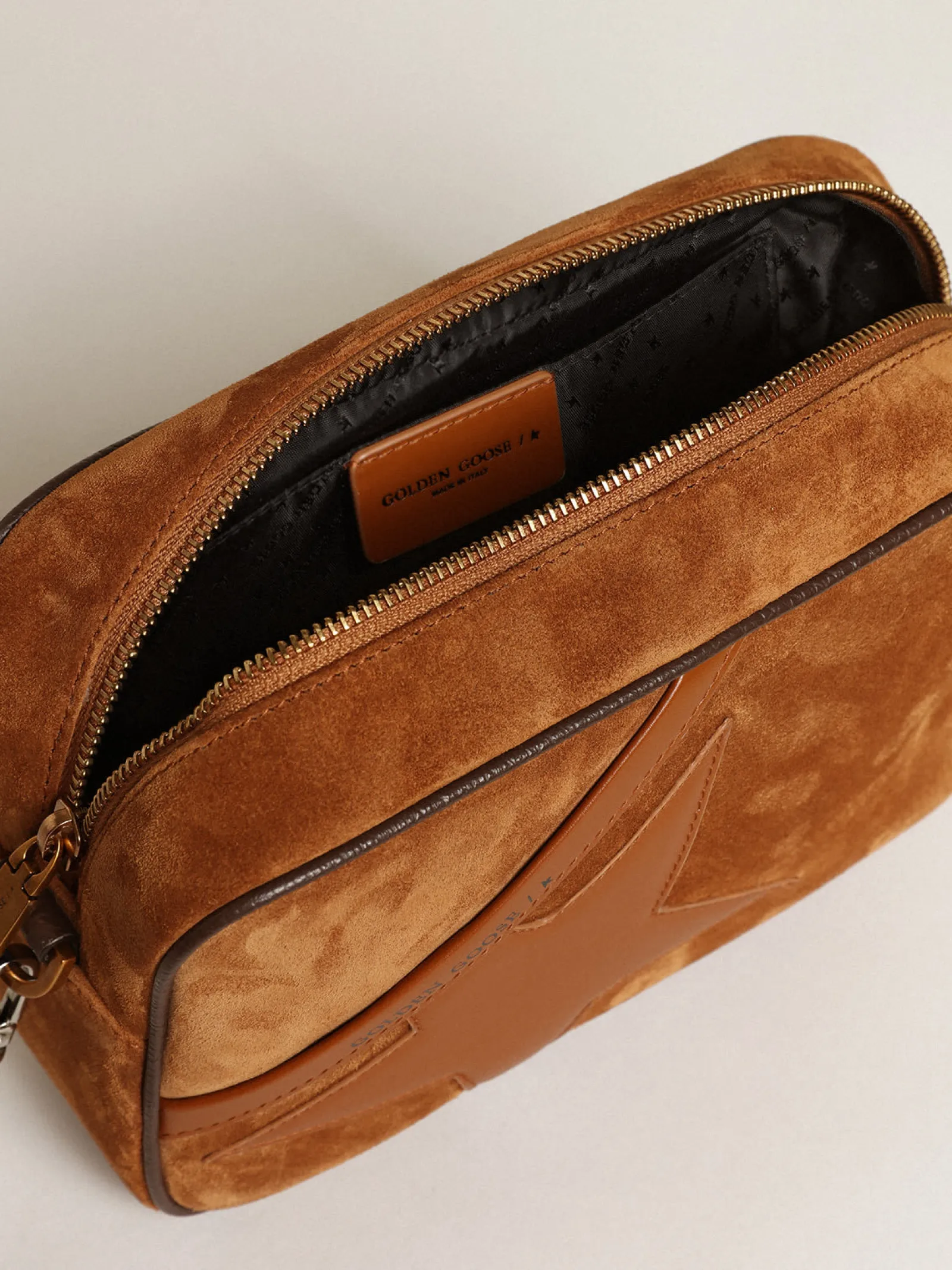 Discount Golden Goose Bolsa Star de suede cor tabaco com estrela de couro tom sobre tom Cor: tabaco