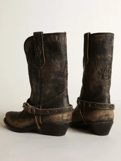 Cheap Golden Goose Bota de cano baixo feminina de couro preto brilhante com corrente Cor: preto e bege com efeito desgastado