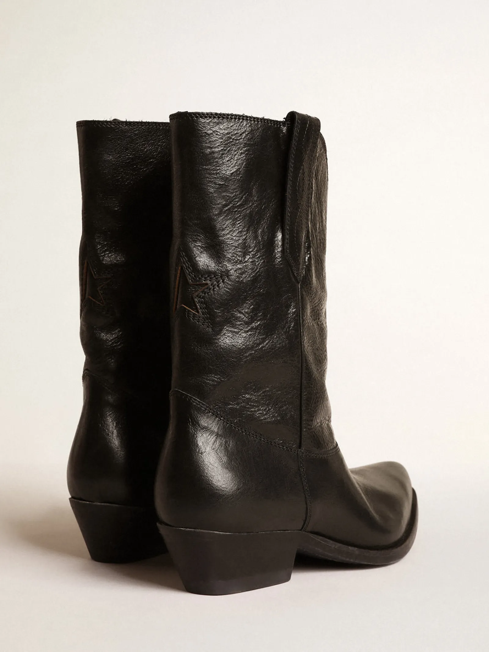 Discount Golden Goose Botas Wish Star de cano baixo de couro preto com estrela preta Cor: preto