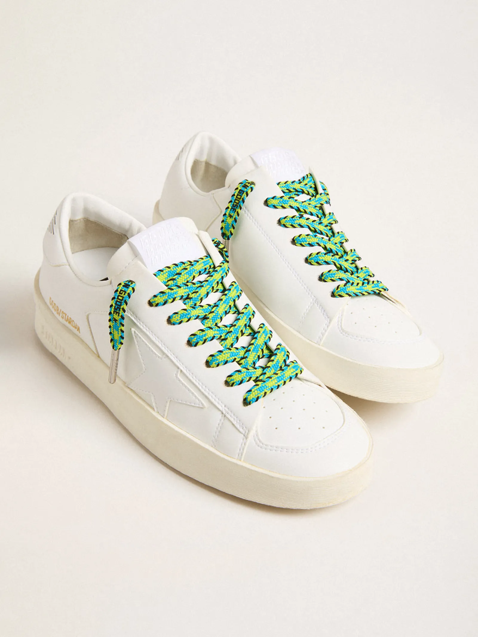 Hot Golden Goose Cadarços de algodão preto, azul e amarelo com escrita preta em contraste Cor: preto, azul e amarelo