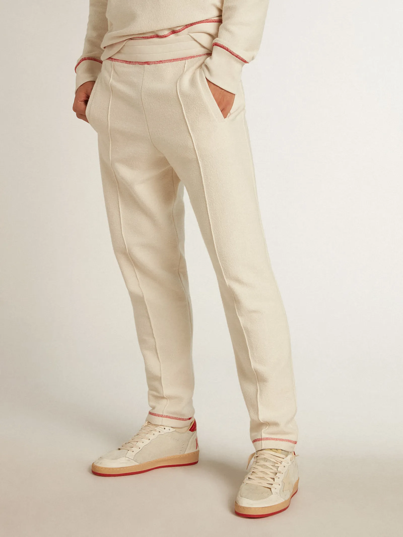 Best Sale Golden Goose Calça de jogging Masculina na cor branco heritage com logo CNY Cor: branco heritage
