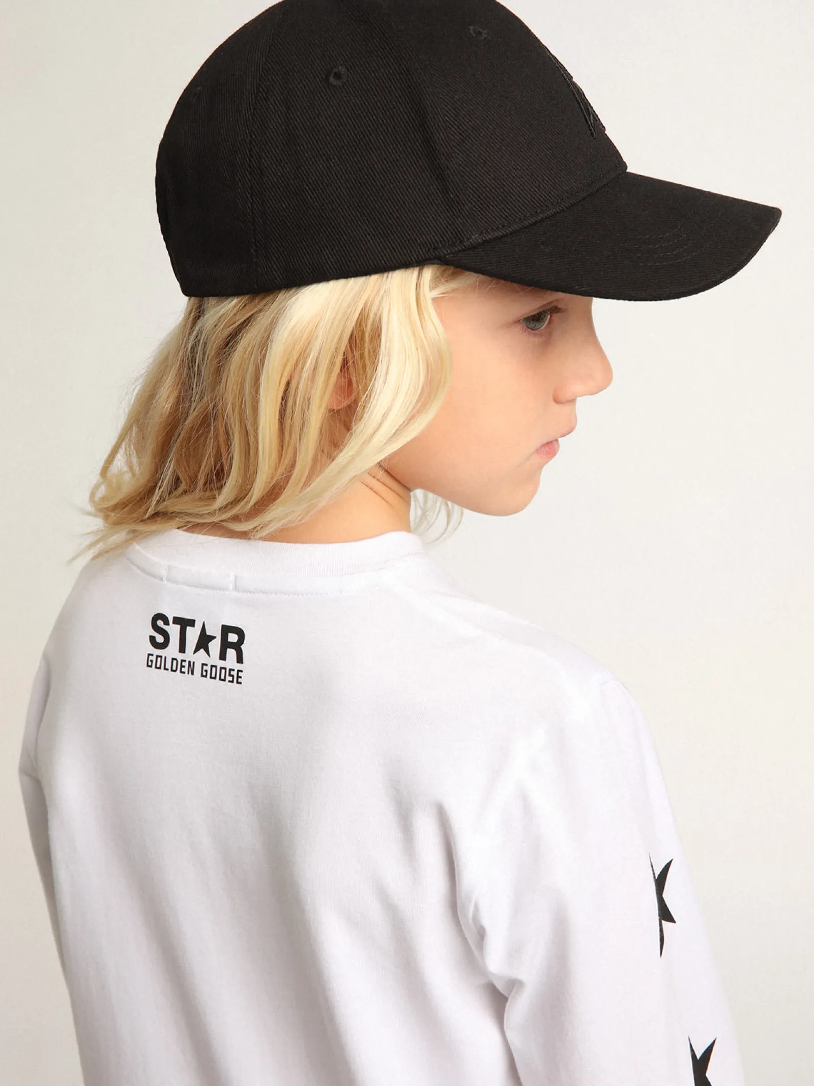 Store Golden Goose Camiseta branca de manga comprida com estrelas pretas em contraste Cor: branco óptico
