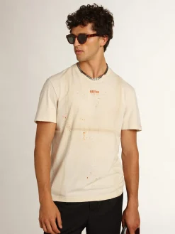 Cheap Golden Goose Camiseta masculina marfim com inscrição e detalhes desgastados Cor: marfim