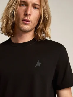 Discount Golden Goose Camiseta preta Coleção Star com estrela tom sobre tom na frente Cor: preto