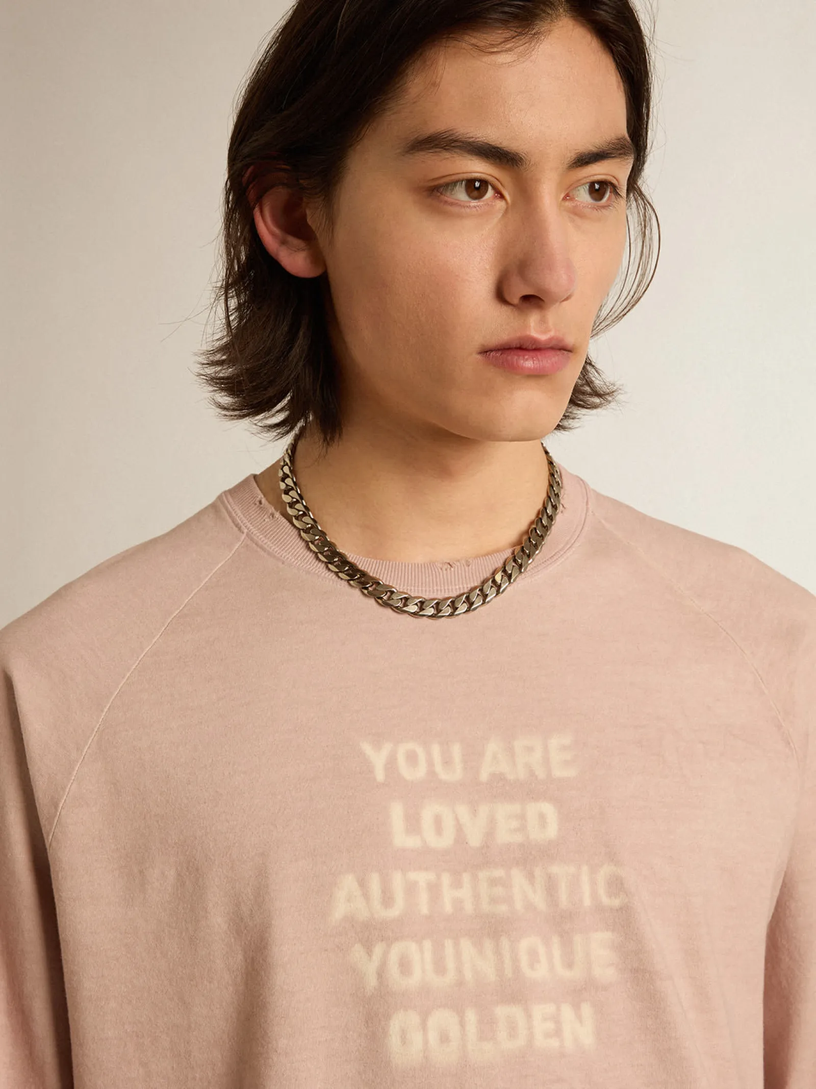Cheap Golden Goose Camiseta rosa pó com escrita branca na frente Coleção Journey
