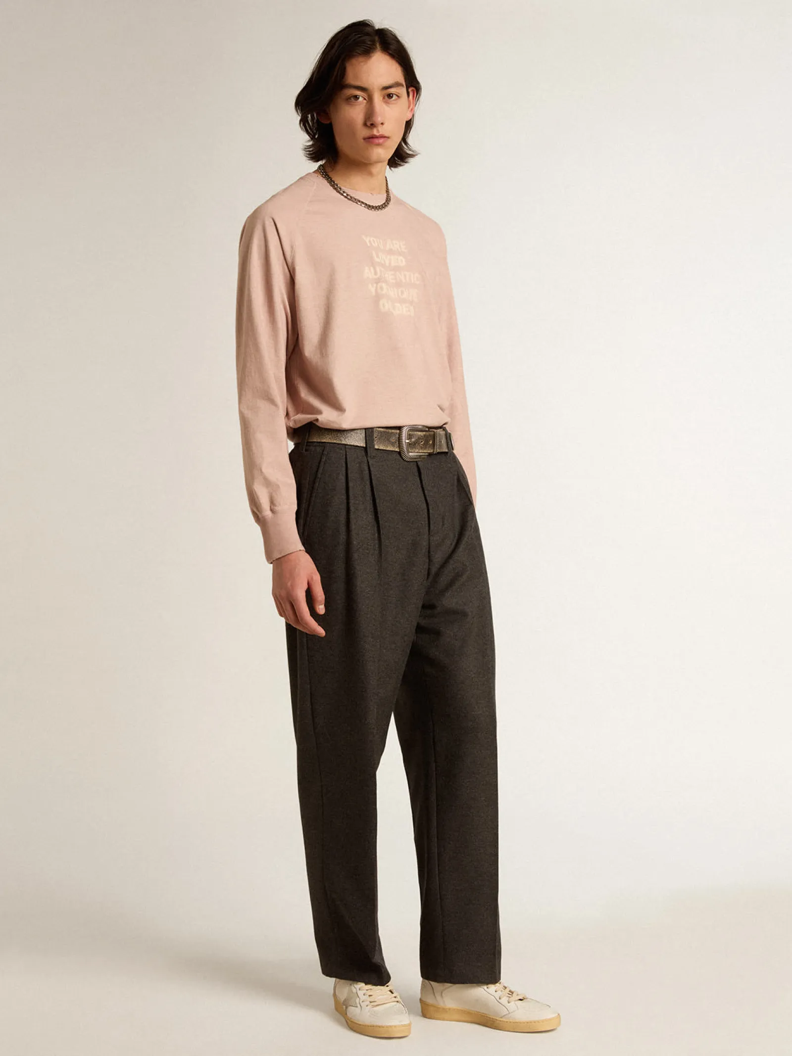 Cheap Golden Goose Camiseta rosa pó com escrita branca na frente Coleção Journey