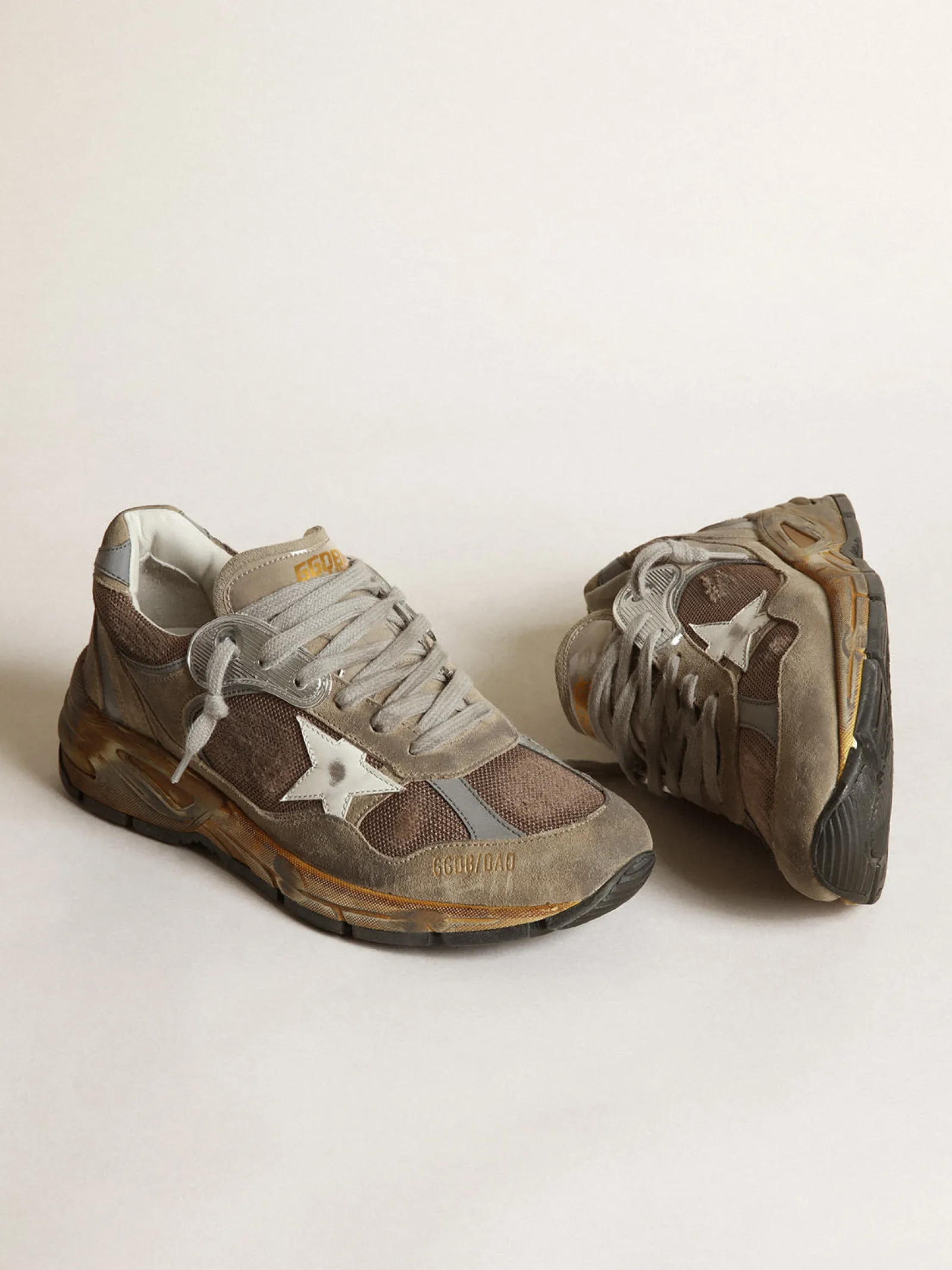 Store Golden Goose Dad-Star masculino de tela e suede havana-rosado Cabedal de tela e suede na cor havana-rosado