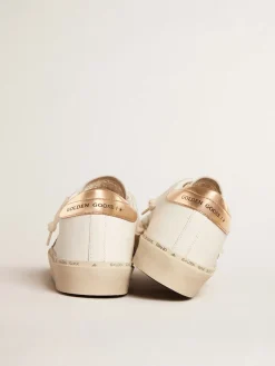 New Golden Goose Hi Star LTD com estrela de glitter preto e dourado e talão dourado Cor: branco