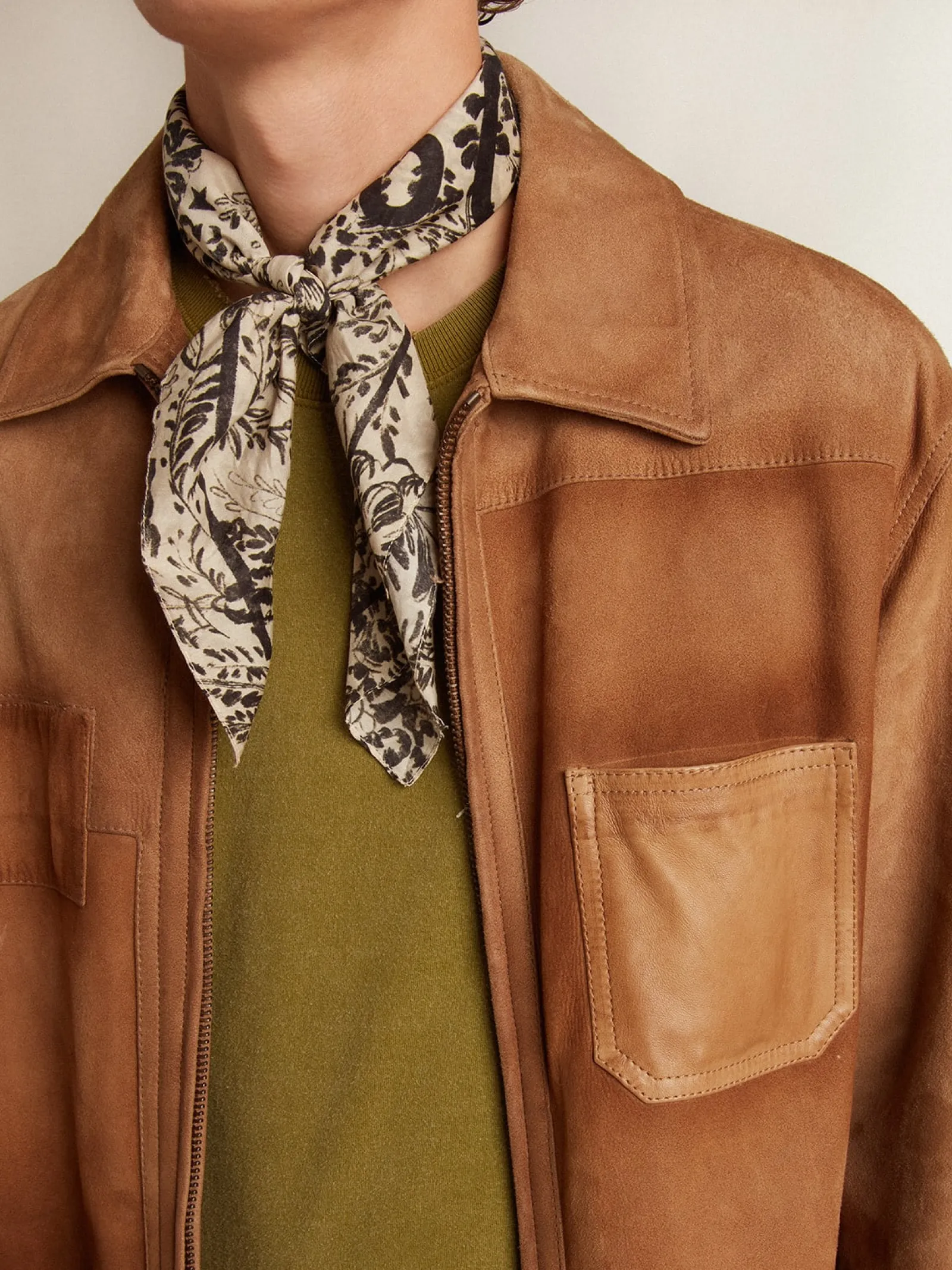 Fashion Golden Goose Jaqueta de couro cor de areia com patch e fecho com zíper Cor: areia