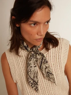 Online Golden Goose Lenço na cor marfim com estampa toile de Jouy em contraste Cor: marfim