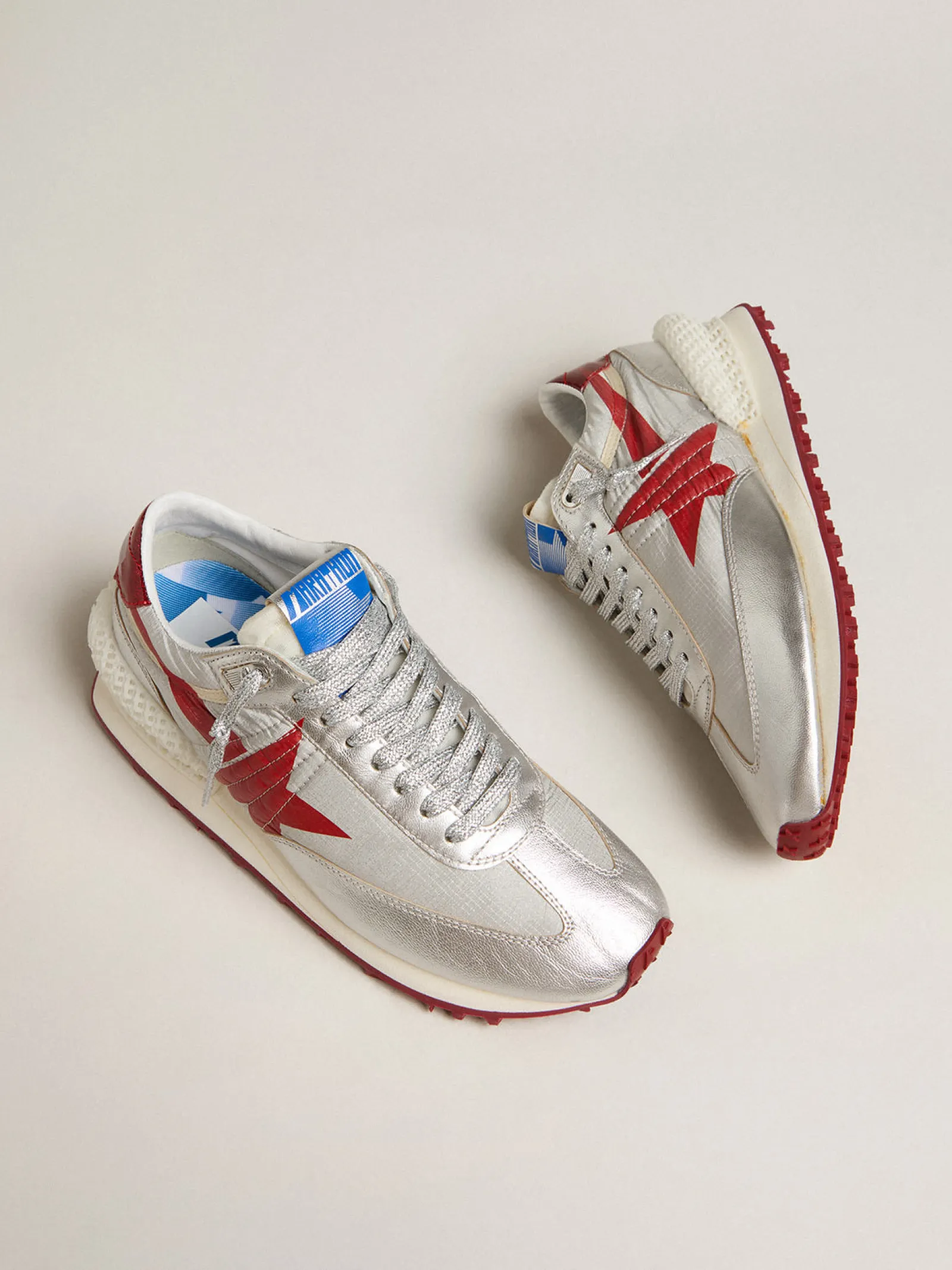 Best Sale Golden Goose Marathon Masculino Exclusivo HAUS of Dreamers com cabedal de glitter prateado Exclusividade HAUS of Dreamers