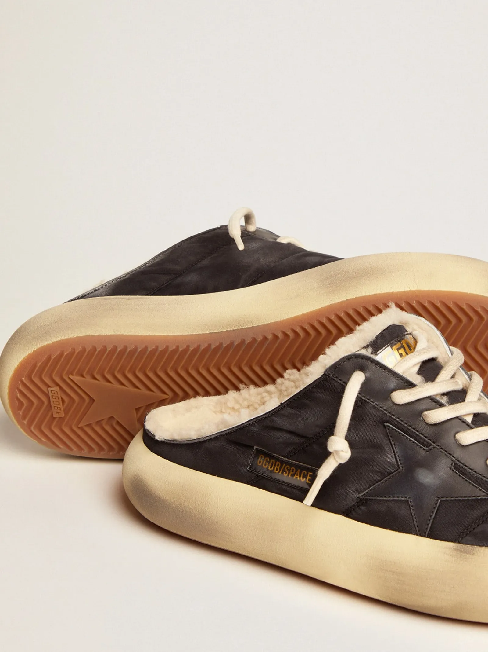 Flash Sale Golden Goose Men's Space-Star Sabot shoes in quilted nylon with shearling lining black