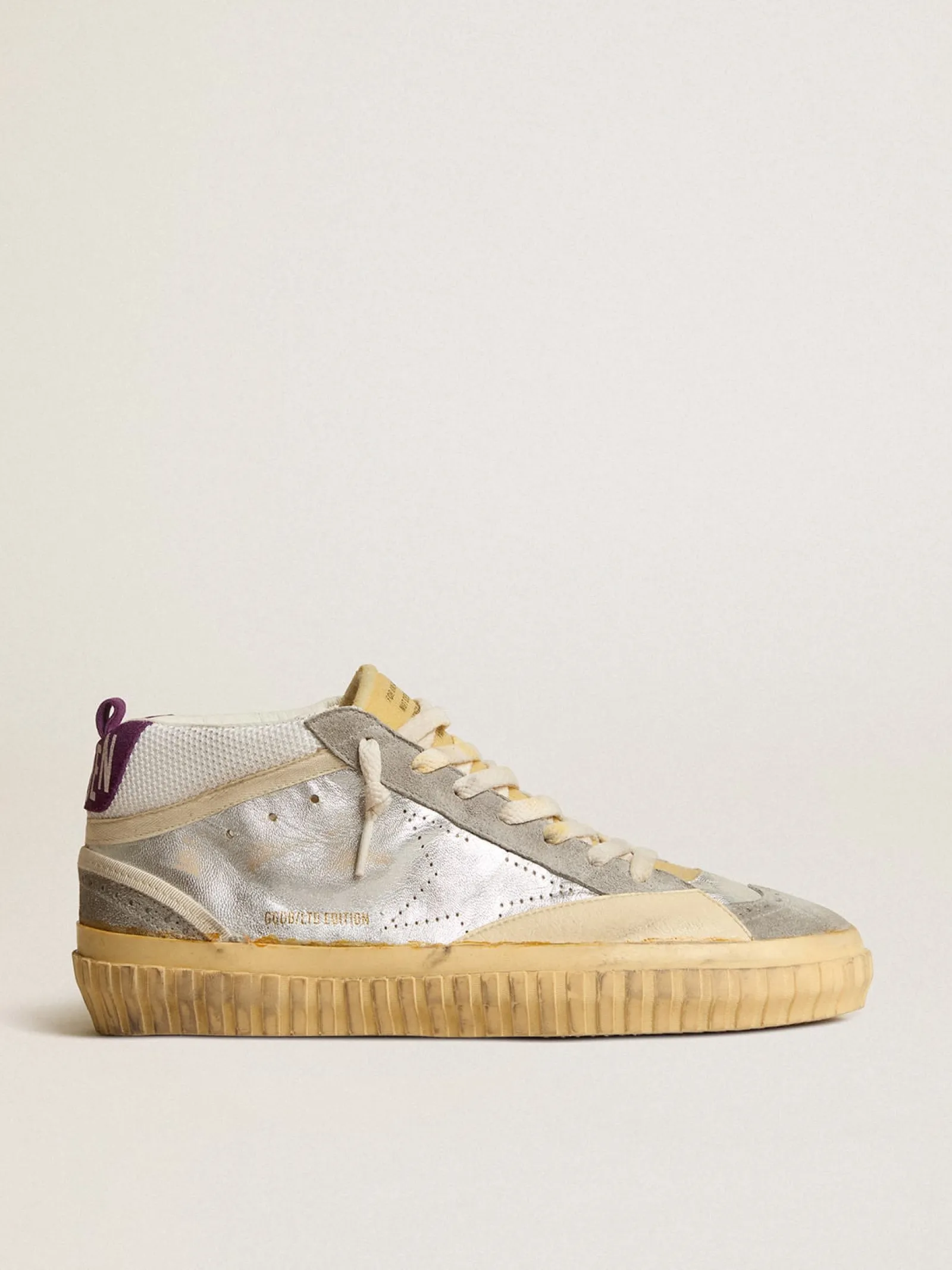 Best Golden Goose Mid Star LAB de couro metálico prateado e tela com estrela perfurada Cabedal de couro laminado prateado