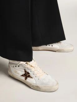 Flash Sale Golden Goose Mid Star LTD feminino de náilon branco com estrela de couro cavalinho leopardo Cabedal de náilon branco