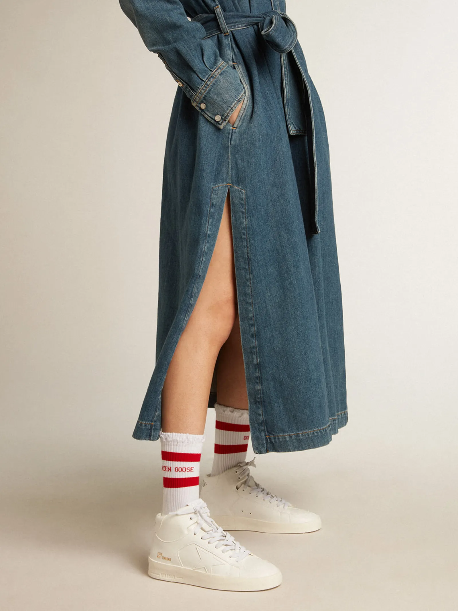 Flash Sale Golden Goose Mid-Stardan Feminino com base vegetal e estrela e talão brancos Tênis 100% vegano