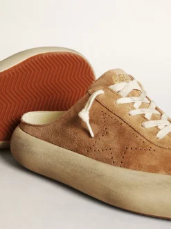 Best Sale Golden Goose Mule Space-Star feminino de suede cor tabaco com estrela perfurada Cabedal de suede na cor tabaco
