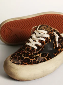Cheap Golden Goose Mule Space-Star feminino de cavalinho leopardo e estrela preta Cabedal de couro cavalinho com estampa de leopardo bege e marrom
