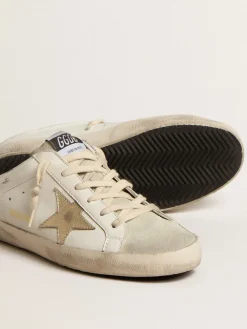 Fashion Golden Goose Mule Super-Star com estrela platinada e lingueta de suede gelo Cor: branco