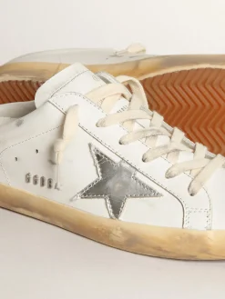 Cheap Golden Goose Mule Super-Star de couro branco com estrela de couro metálico prateado Cor: branco