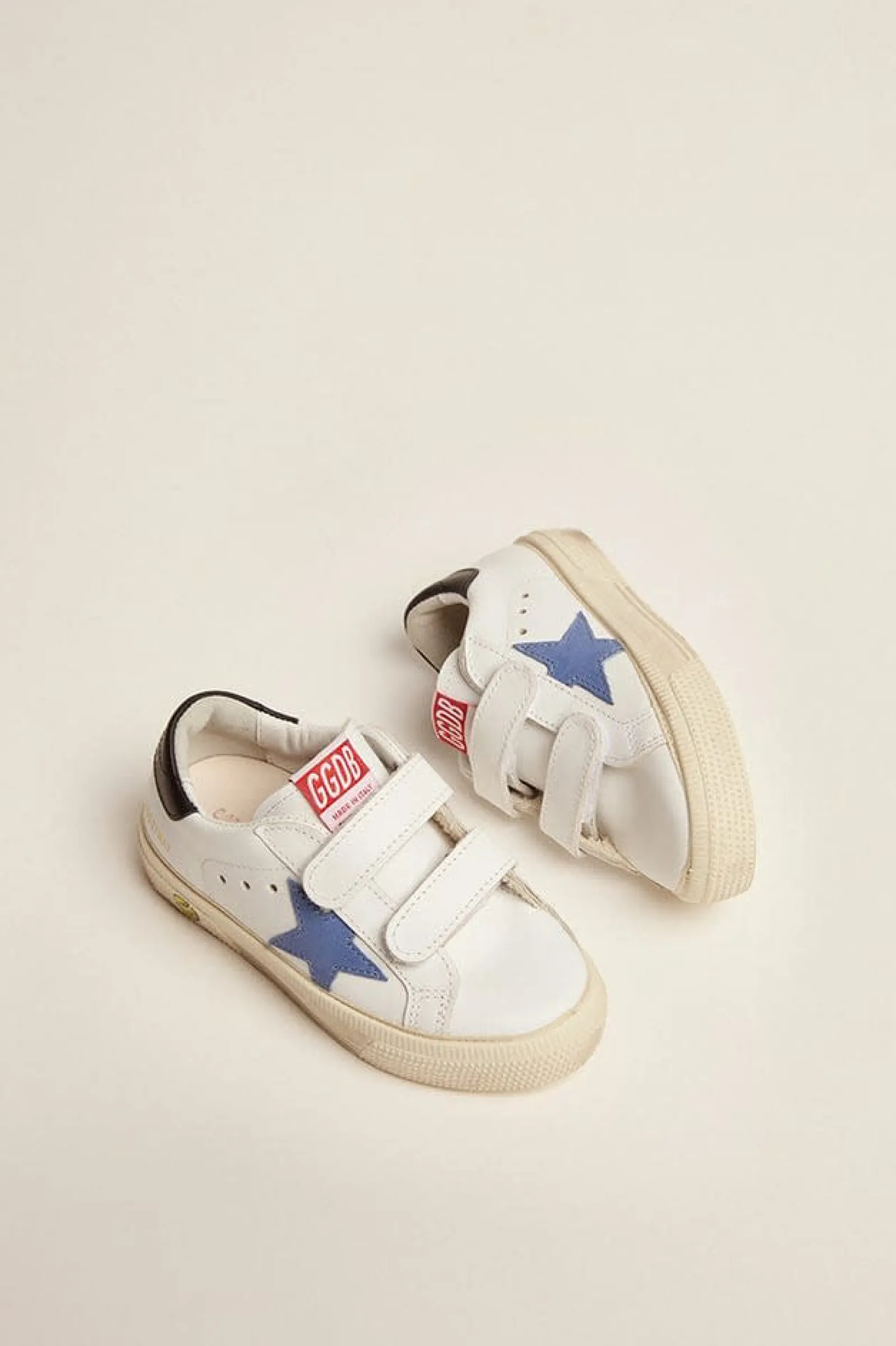 Cheap Golden Goose Old School Junior com estrela azul e talão azul-escuro Cor: branco