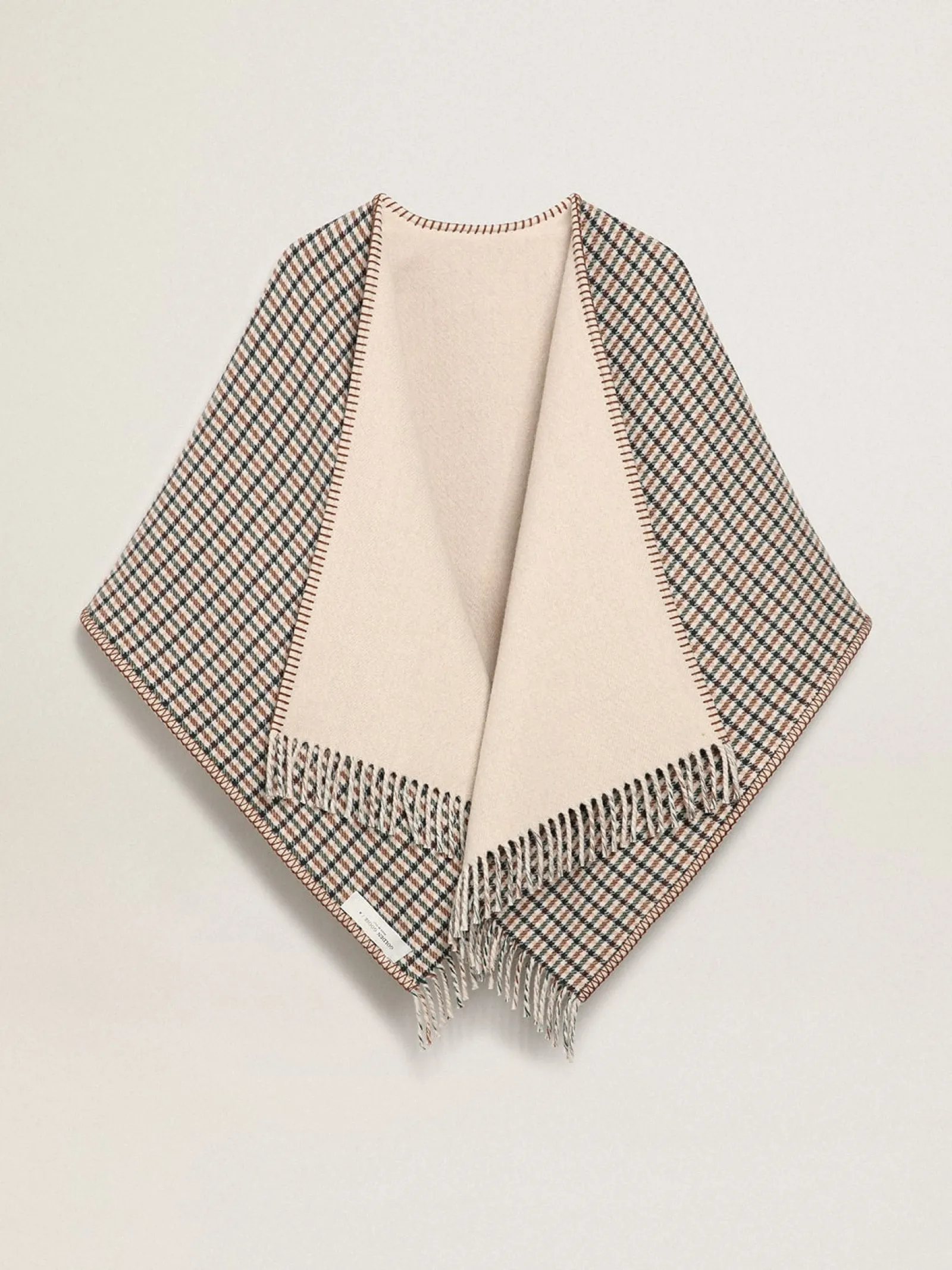 Online Golden Goose Poncho de lã dupla face na cor creme com estampa xadrez e inscrição Cor: creme