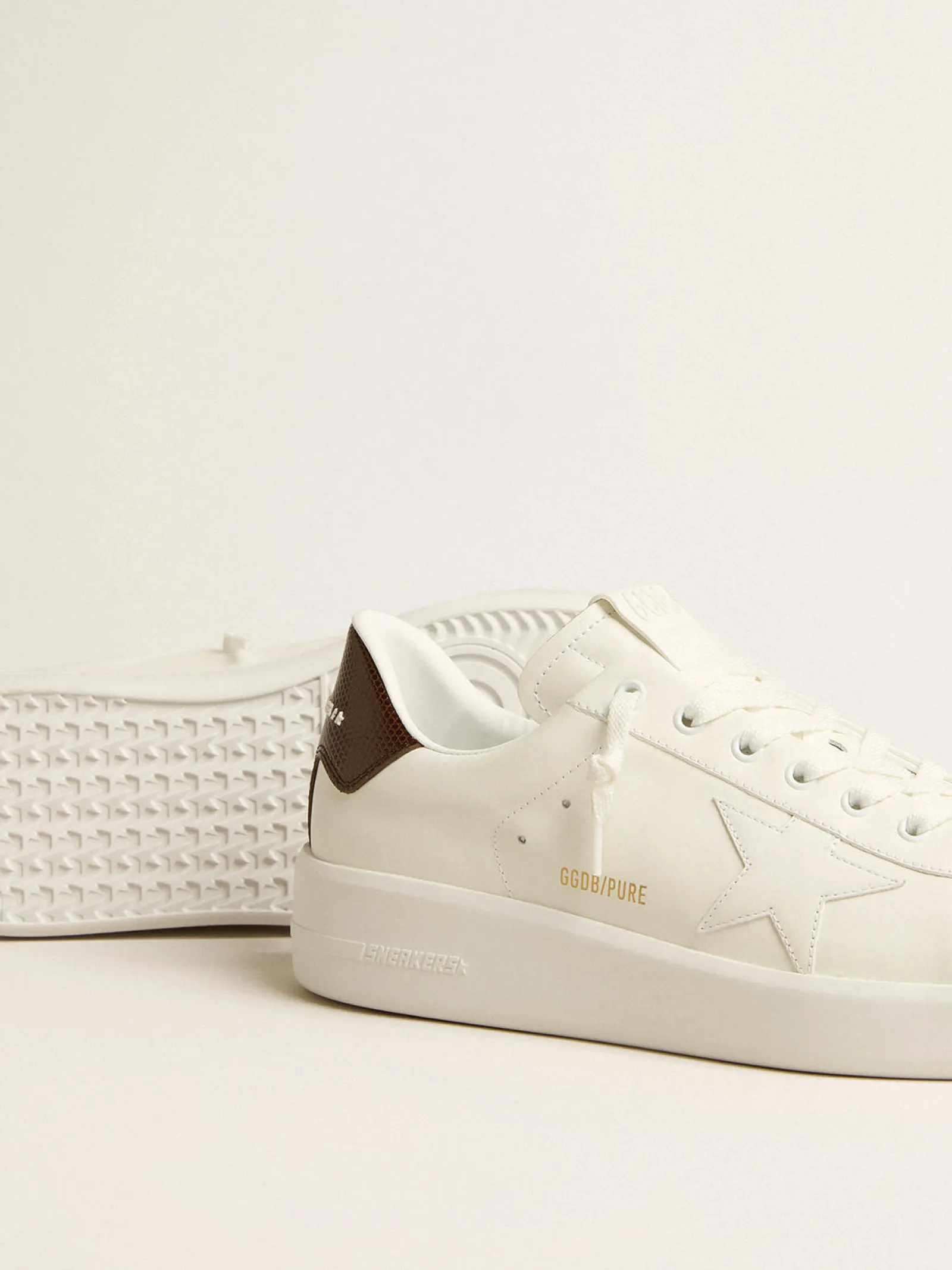 Flash Sale Golden Goose Purestar com estrela branca e talão com estampa de lagarto bordô Cor: branco óptico