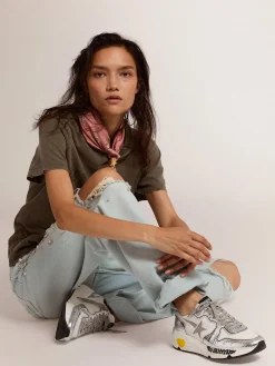New Golden Goose Running Sole feminino prateado e branco Cabedal: 42% couro de cabra, 40% algodão, 13% náilon, 3% couro bovino, 2% elastano