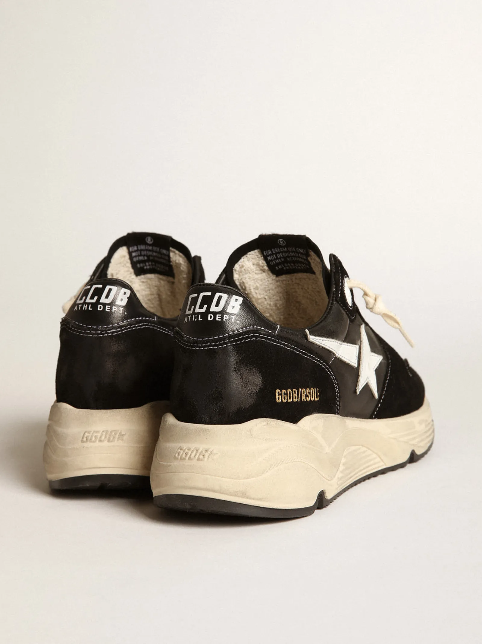 Best Sale Golden Goose Running Sole Masculino de napa e suede pretos com estrela branca Cabedal de napa e suede pretos