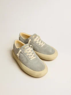 Outlet Golden Goose Sapato Space-Star Masculino de suede gelo com estrela perfurada Cabedal de suede cinza gelo
