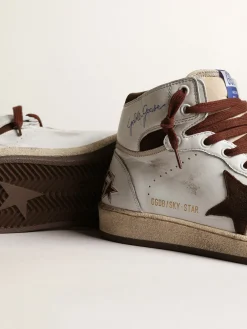 Store Golden Goose Sky-Star Feminino de napa branca com estrela de suede chocolate Cabedal de napa branca