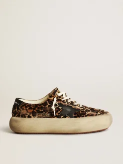 Best Golden Goose Space-Star feminino de cavalinho com estampa leopardo e estrela preta Cabedal de couro cavalinho com estampa de leopardo nas cores bege, marrom e preto