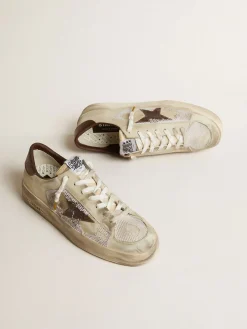 Outlet Golden Goose Stardan de nubuk e tela com estrela de couro com estampa de lagarto marrom Cabedal de nubuk branco sujo com inserções de tela branca