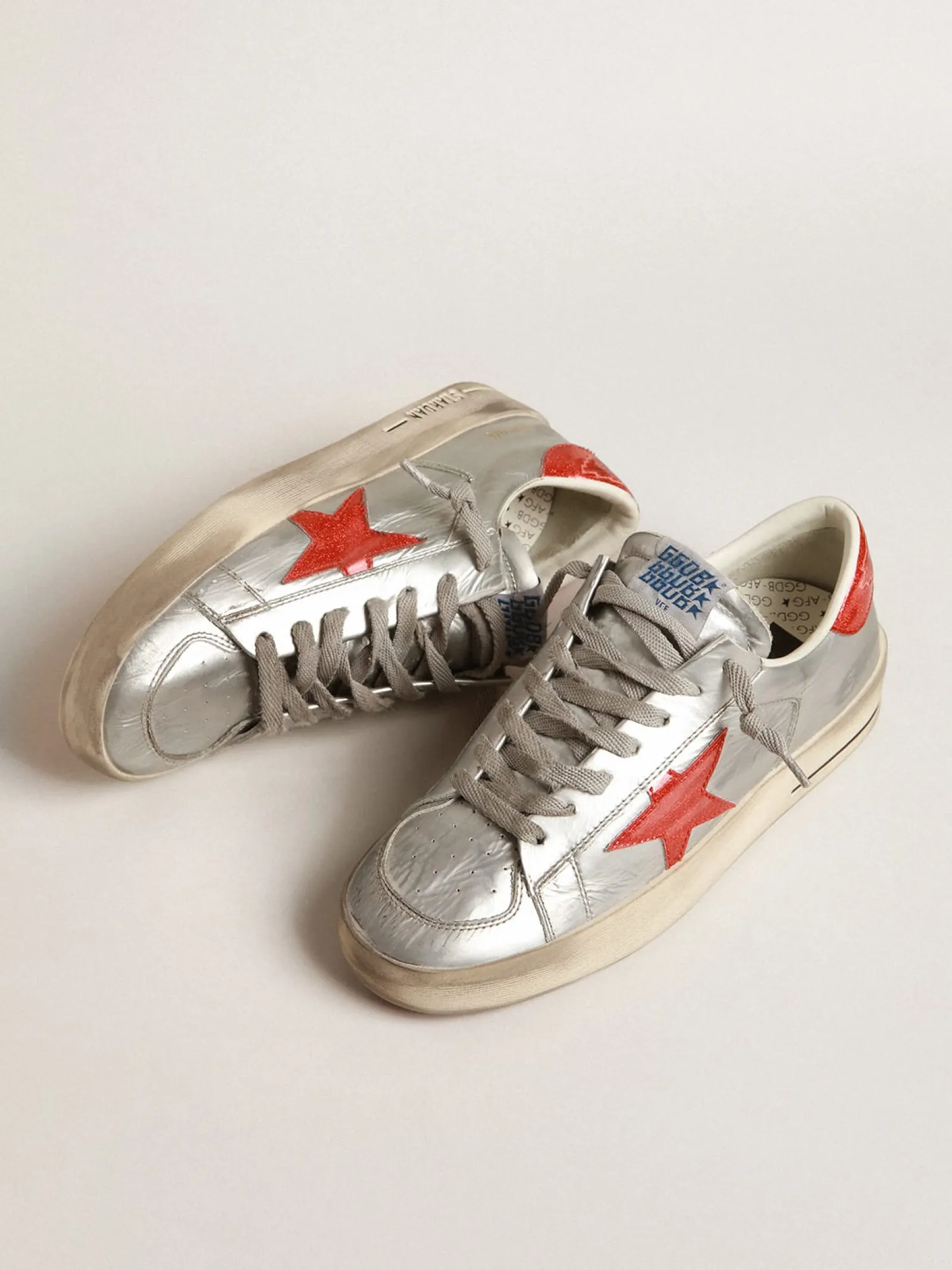 Sale Golden Goose Stardan Feminino de couro metálico, inserções de glitter vermelho Cabedal de couro metálico prateado