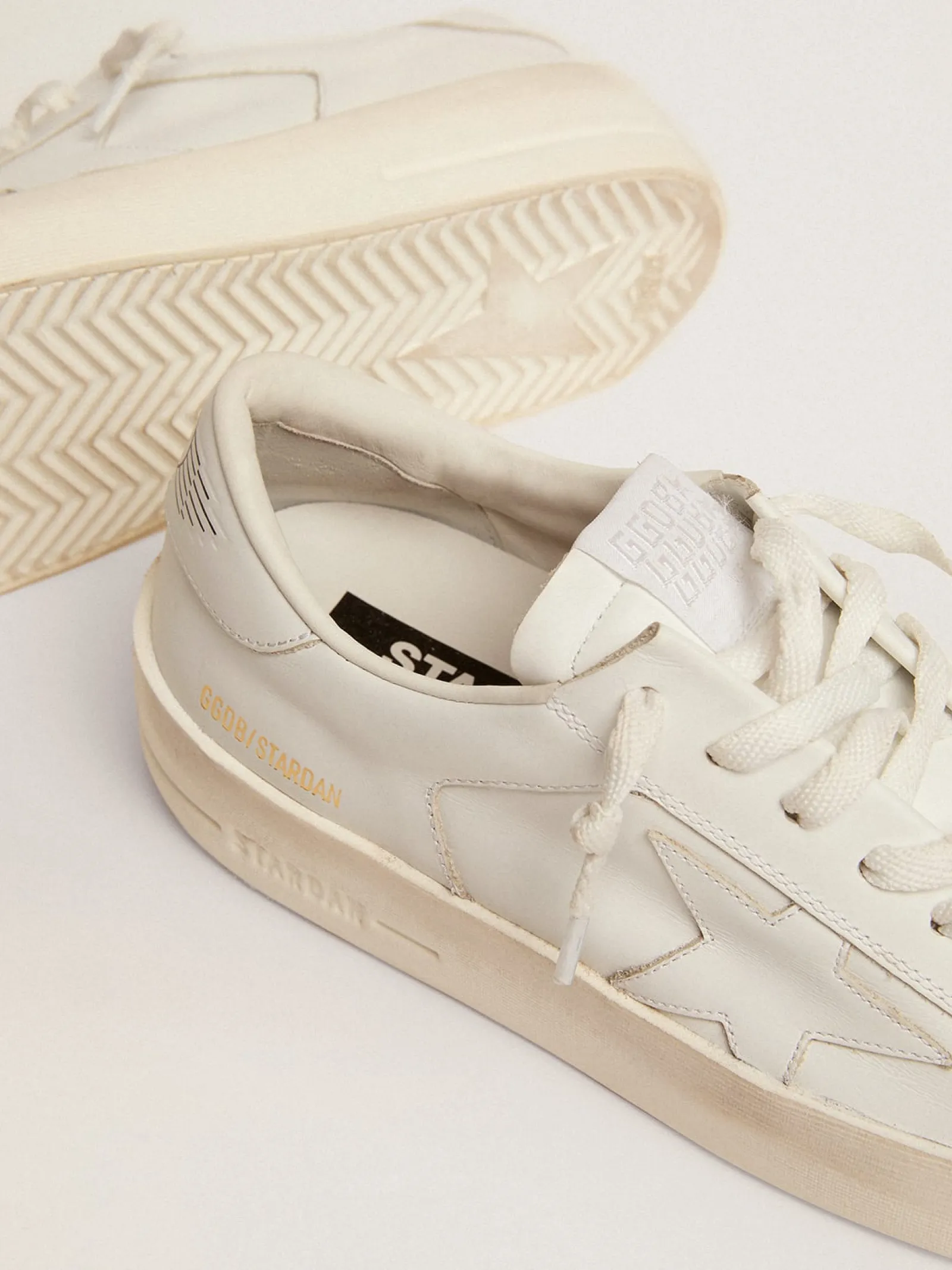 Best Sale Golden Goose Stardan feminino de couro branco Material principal: 100% couro bovino