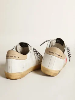 Fashion Golden Goose Super-Star com estrela de suede lagosta e talão de couro areia Cor: branco