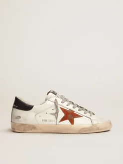 Store Golden Goose Super-Star com estrela de suede laranja e talão de couro azul-escuro Cor: branco