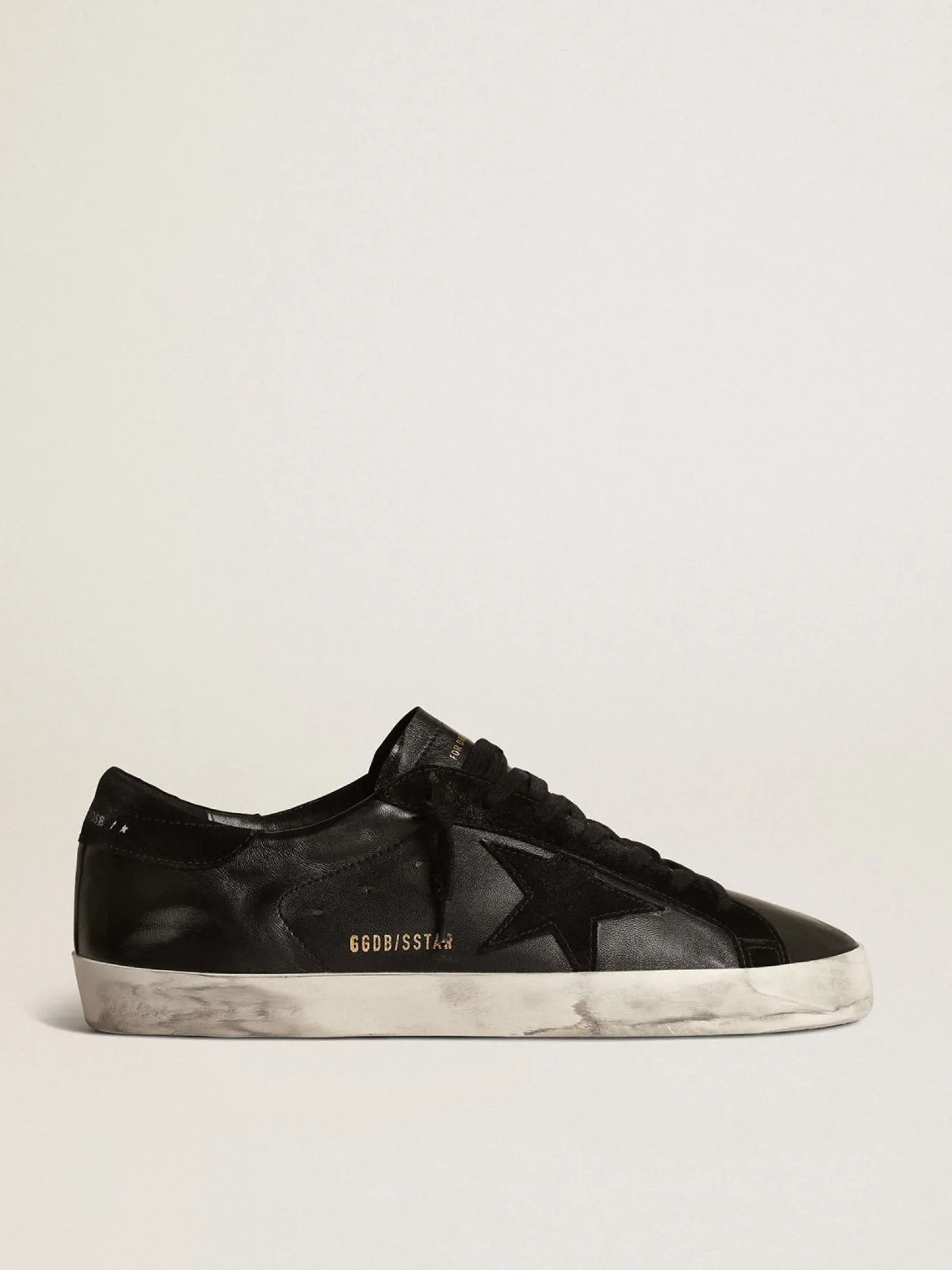 Fashion Golden Goose Super-Star de napa preta com estrela e talão de suede preto Cabedal de napa preta