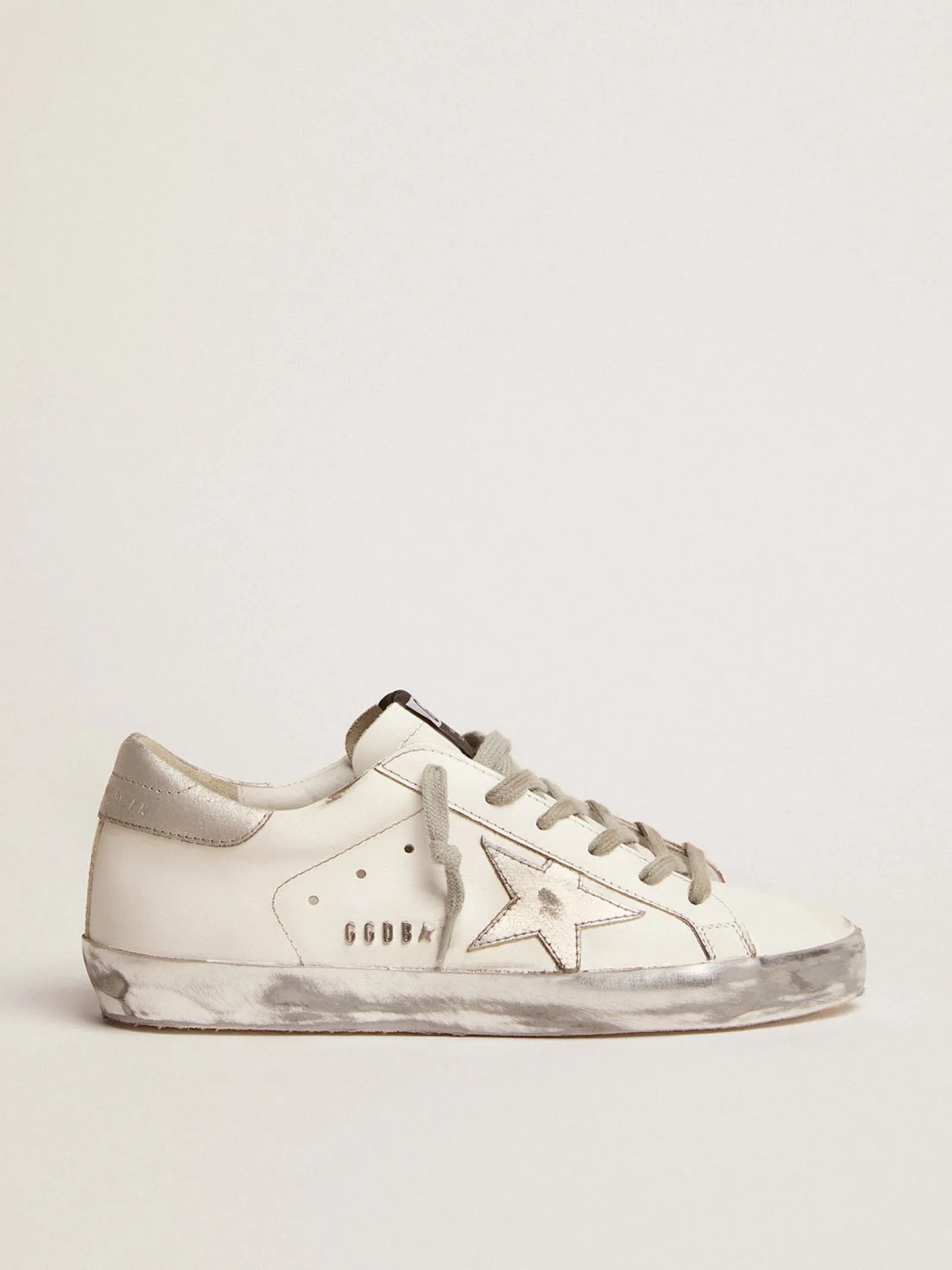 Hot Golden Goose Super-Star feminino com reforço prateado brilhante e inscrições de metal Cabedal: 100% couro bovino