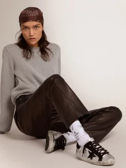 Cheap Golden Goose Super-Star feminino e couro prateado com inserções em contraste Material principal: 80% couro caprino, 20% couro bovino