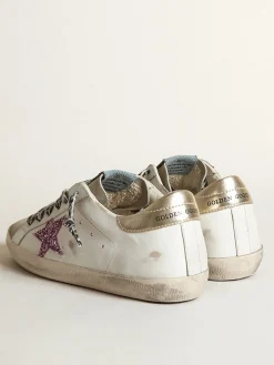Shop Golden Goose Super-Star feminino glitter e talão dourado Cabedal: 97% couro bovino, 2% polietileno tereftalato, 1% algodão