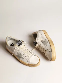 Store Golden Goose Super-Star LTD com estrela de suede gelo e talão de PVC Cabedal de napa branca