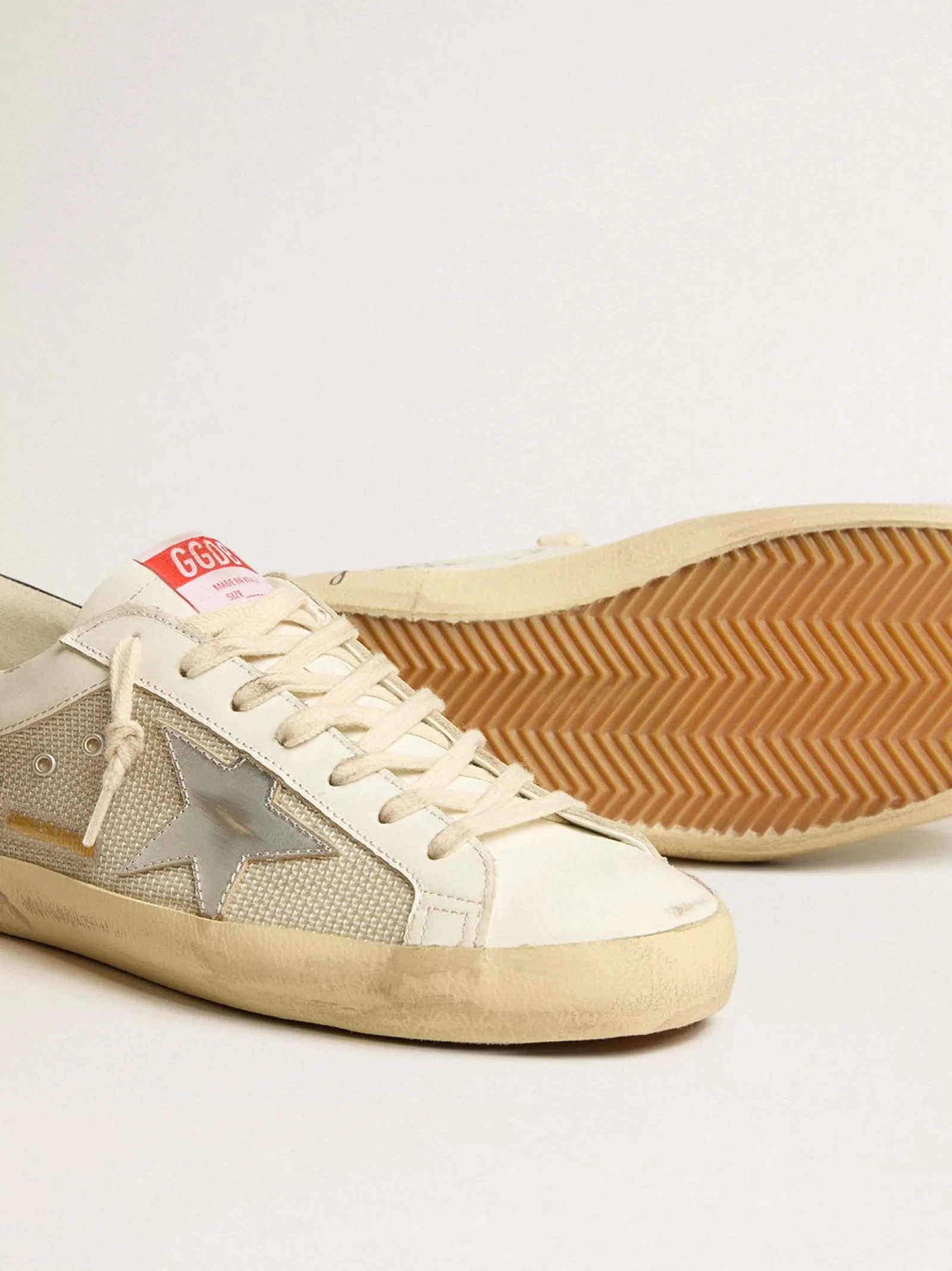 Clearance Golden Goose Super-Star LTD de tela e couro com estrela prateada e talão azul Cabedal de tela e couro brancos